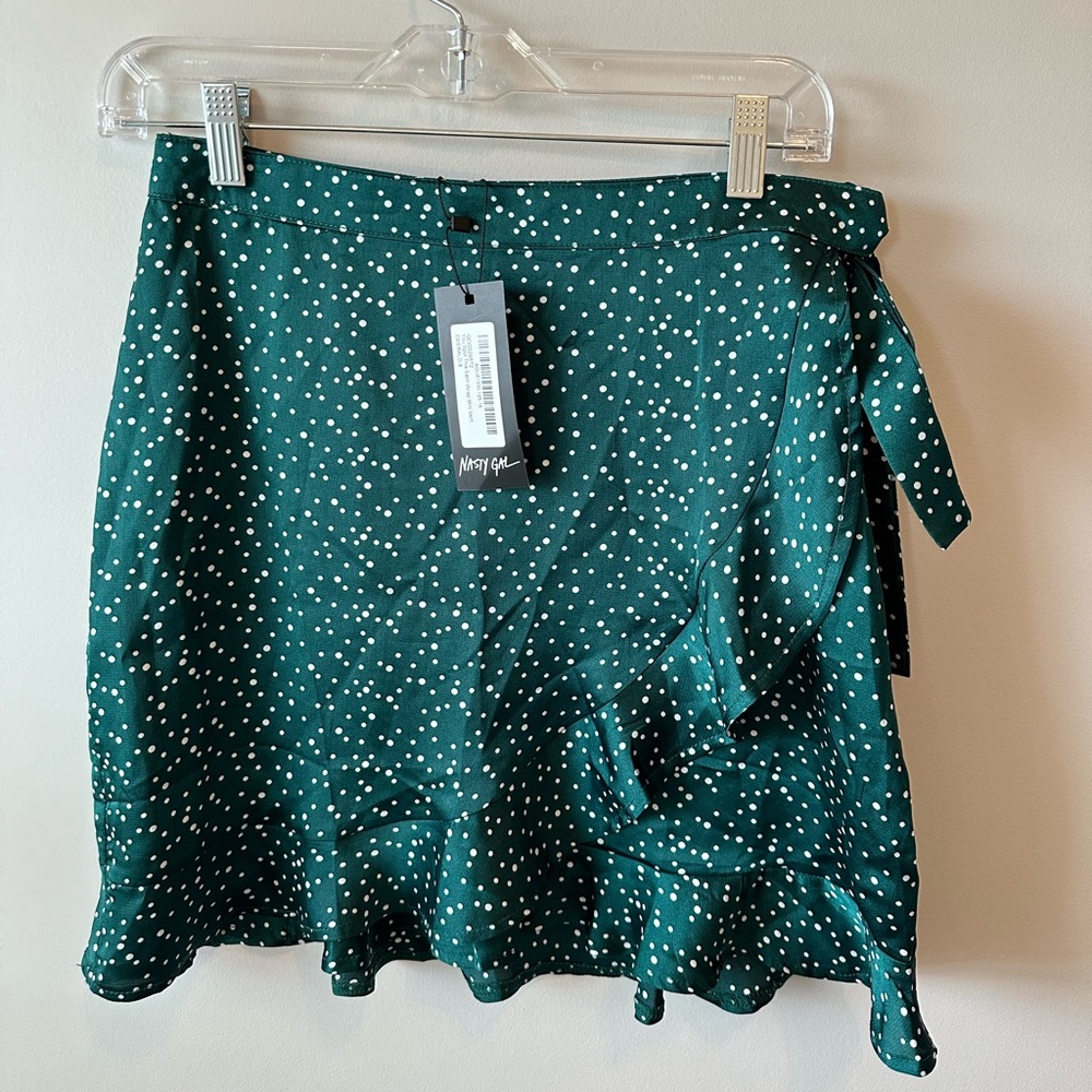Nasty Gal green polkadot wrap skirt | Size: 4